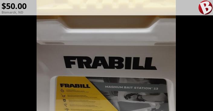 New Frabill 13qt Magnum bait station. Includes a recessed deluxe Two speed  aerato