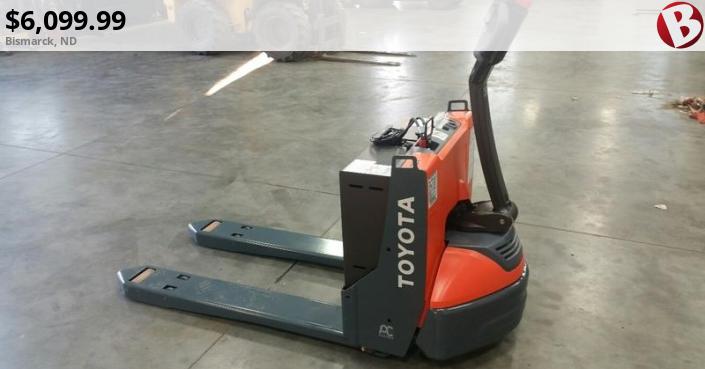 NEW TOYOTA 8HBW23 ELECTRIC PALLET JACK "SALE PRICED AT $3499.99 UNTIL