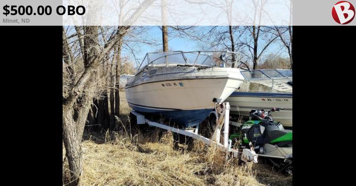 74 Bayliner 22 Foot Hasn't Ran In Probably 10 Years. $500 O.b.o 