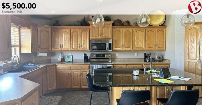 Custom oak cabinets | Bismarck, ND